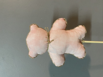 Pembe yumoş ayı