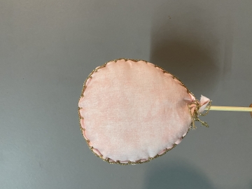 Pembe yumoş balon