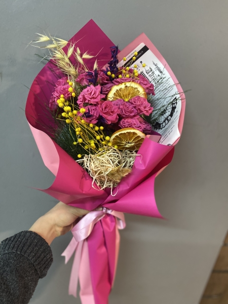 Pembe çardak gül buketi