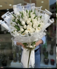 70 adet beyaz lale buketi
